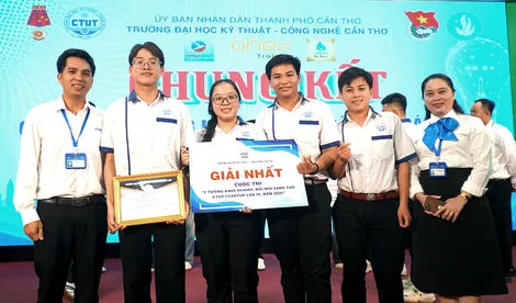 Sinh viên CTUT phát triển giải pháp quản lý biến tần thông minh