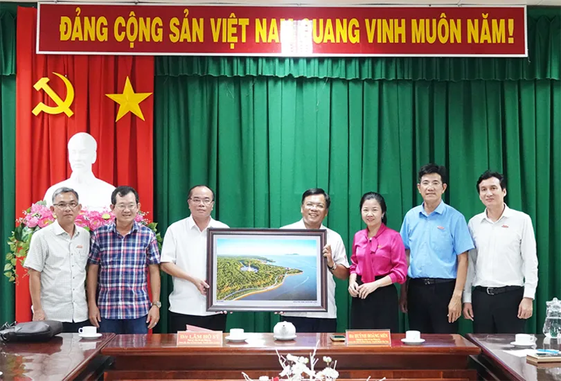 Báo và Phát thanh, Truyền hình Cà Mau học tập, trao đổi kinh nghiệm tại Báo và Phát thanh, Truyền hình Cần Thơ