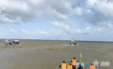 Bộ đội Biên phòng TP Cần Thơ cứu 5 ngư dân cùng tàu cá gặp nạn trên biển