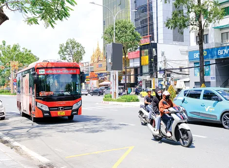 “Bạn đồng hành” cùng người lớn tuổi